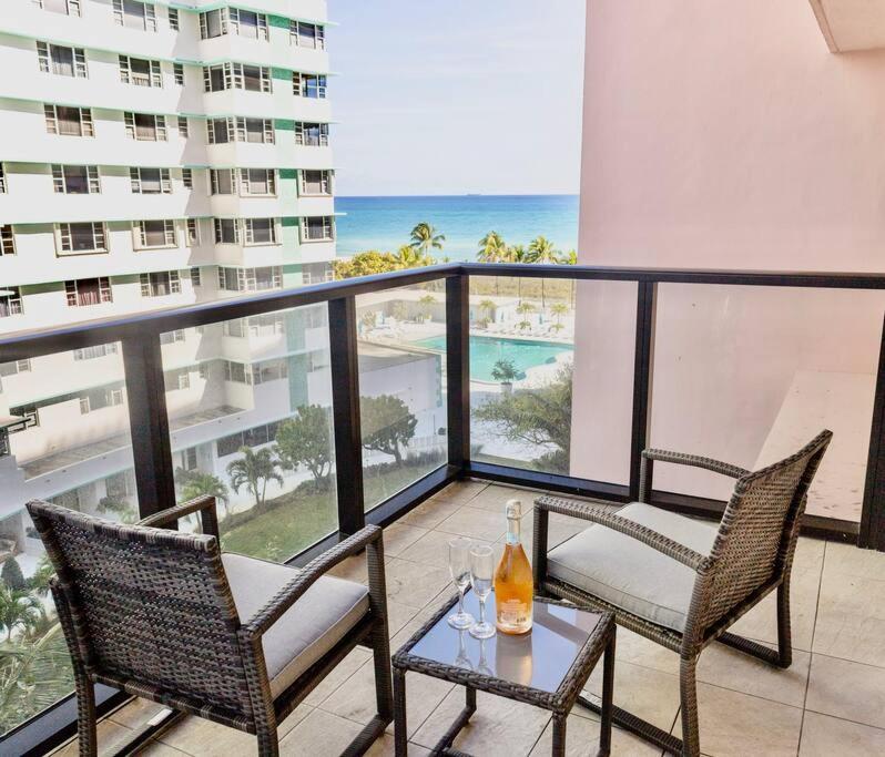 3 Bedroom Apt Ocean-Front Resort The Alexander Miami Beach Exterior photo
