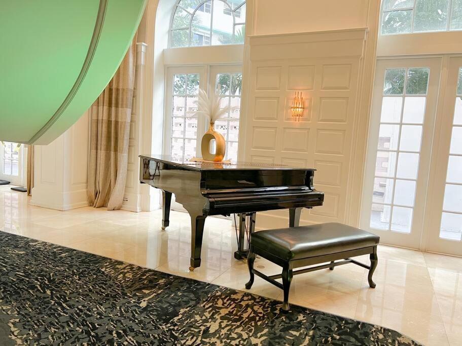 3 Bedroom Apt Ocean-Front Resort The Alexander Miami Beach Exterior photo